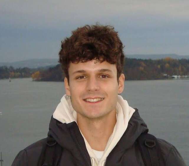 César Herrero González