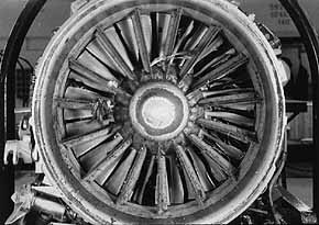 Nærbilde av flymotor