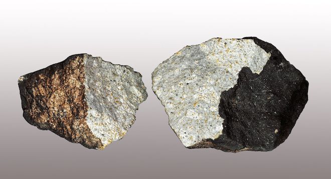Bildet kan inneholde: stein, tåkeberg, mineral, geologi, metall.